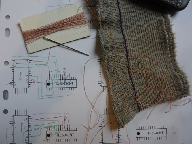 Breakboard souple - e-textile - textile connecté - plaque d'essai tricotée-Ensait